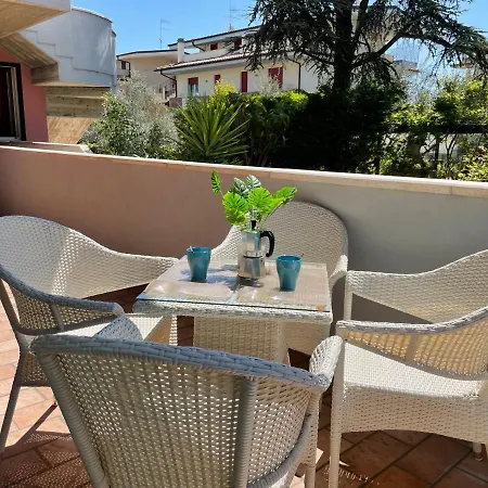 Feriehus Villino Magnolia - Oasi Di Pace A Pochi Passi Dalla Spiaggia