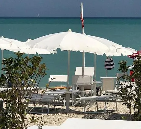Villino Magnolia - Oasi Di Pace A Pochi Passi Dalla Spiaggia *